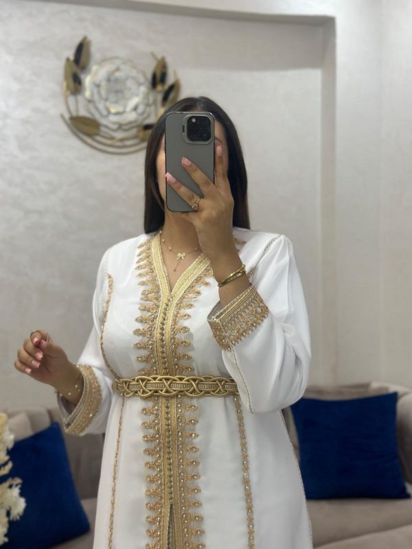 takchita 2 pièces  blanche